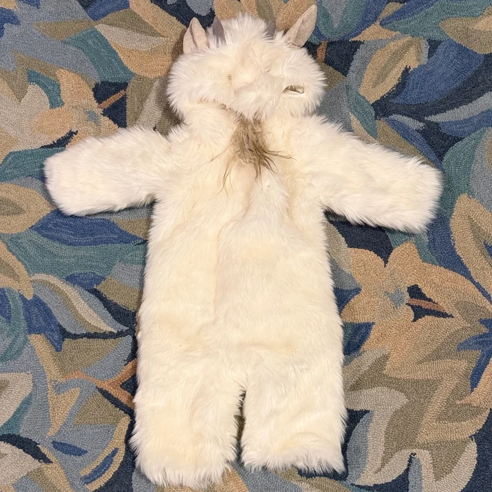 Pottery Barn Woodland Baby
Goat Costume - Picture 3 of 8
